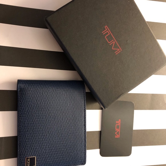 tumi id